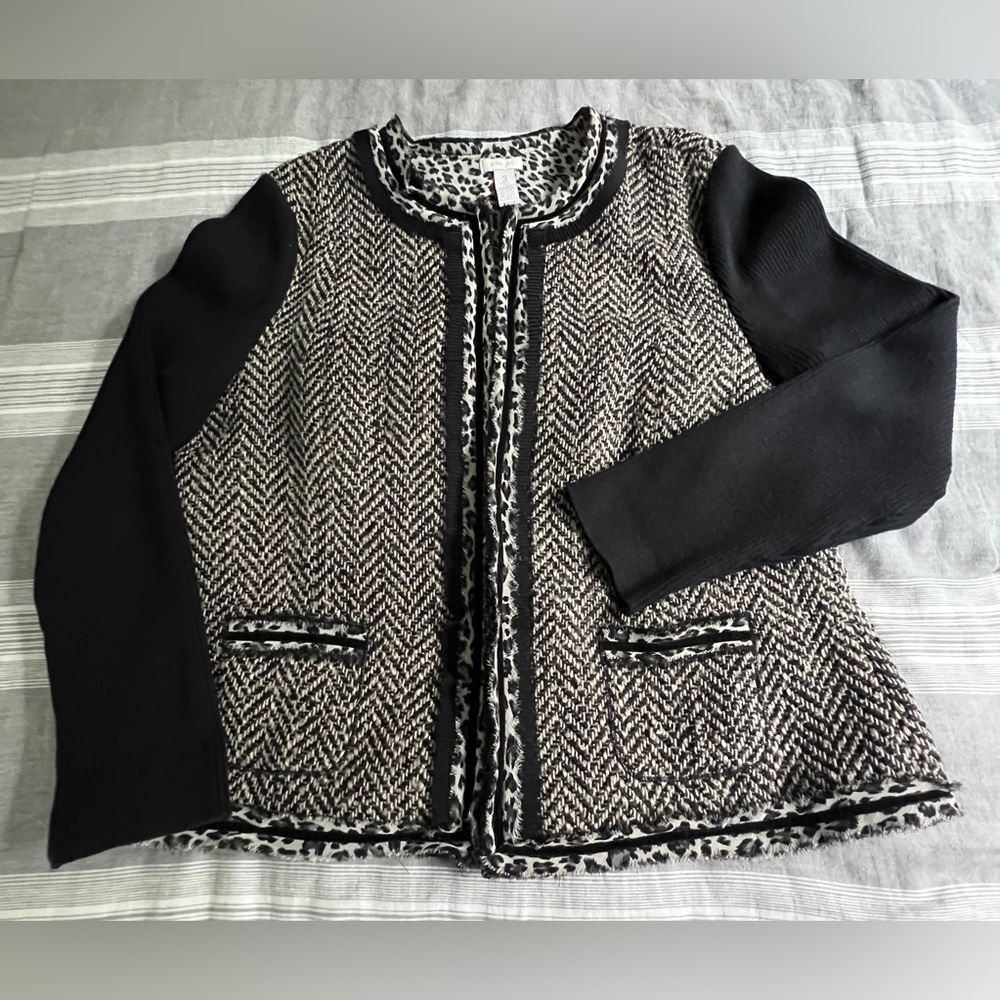 Chico's Mixed Media Animal Print
Tweed Jacket/Blazer Chicos Size 3
